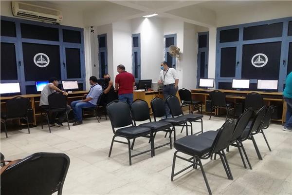 غياب تام للطلاب بمكتب تنسيق جامعة عين شمس