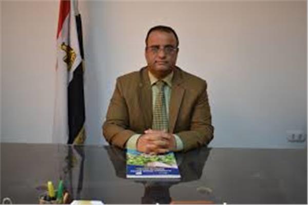 الدكتور عبدة إسماعيل مدير المعمل المركزي لبحوث الحشائش