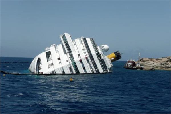 غرق سفينة شحن - صورة أرشيفية
