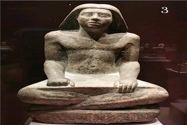 تمثال الكاتب المصري "رع-حتب"