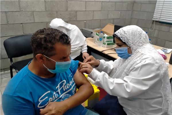  87 فريق ثابت و متحرك لتقديم اللقاح للمواطنين المترددين