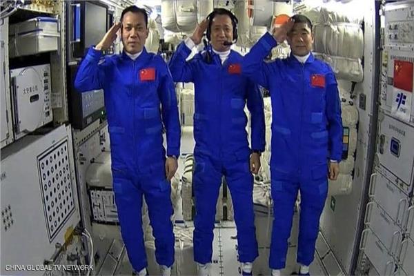  الرواد الثلاثة على متن محطة الفضاء الصينية