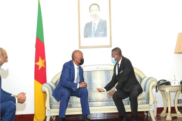 رئيس كاف يزور الكاميرون للاطمئنان على الاستعداد لاستضافة أمم أفريقيا