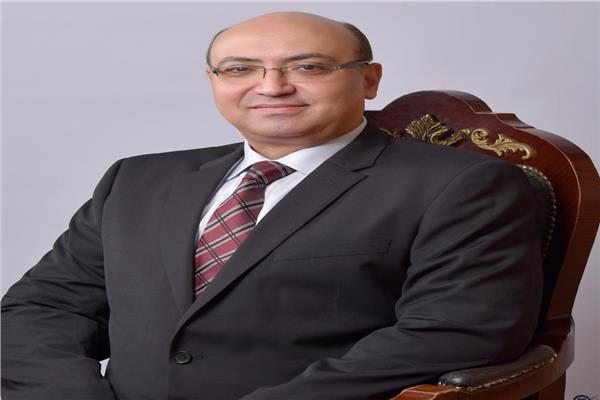 الدكتور محمد عطية البيومي نائب رئيس الجامعة