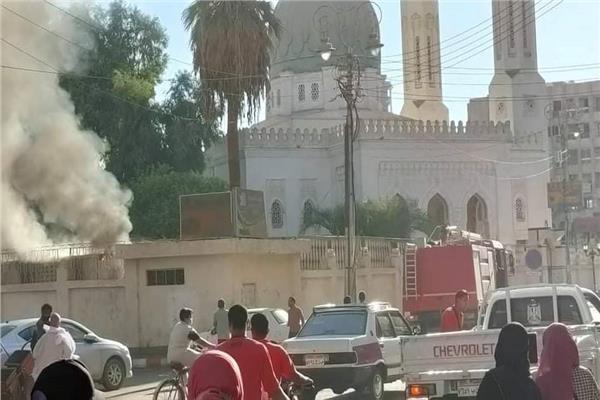 السيطرة على حريق نشب في كشك كهرباء داخل مسجد ناصر بقنا