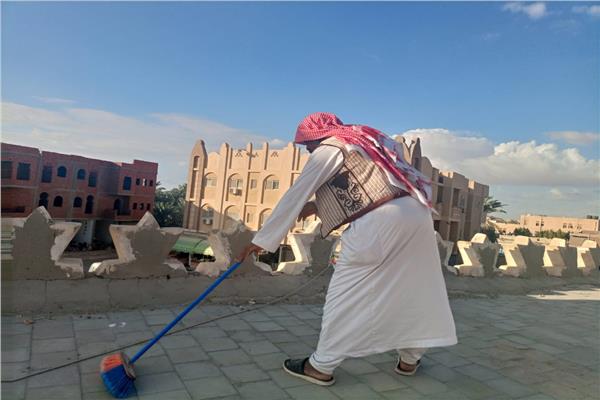 حملة لتنظيف اسطح المساجد استعدادا لموسم الشتاء بمطروح 