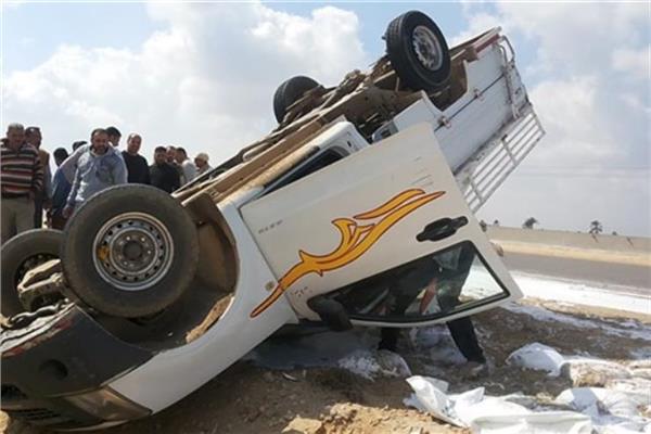 حادث إنقلاب سيارة ربع نقل