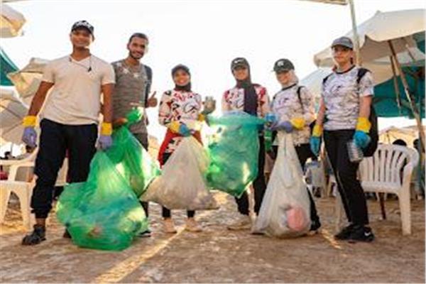 محافظ الاسكندرية يثمن جهود وزارة البيئة والمجتمع المدني لتنظيف 8 شواطئ 