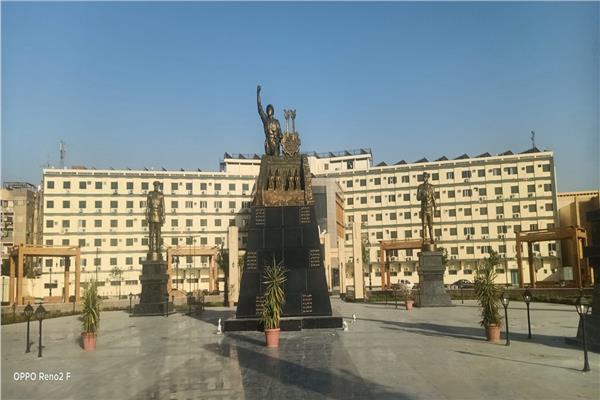  تمثال للمشير طنطاوى فى وسط مدينة أسوان