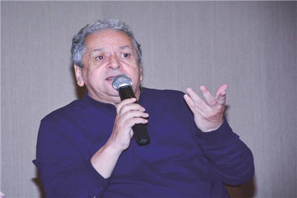 عمر عبدالعزيز