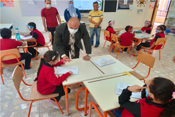 مدير تعليم بني سويف يتفقد المدرسة المصرية اليابانية