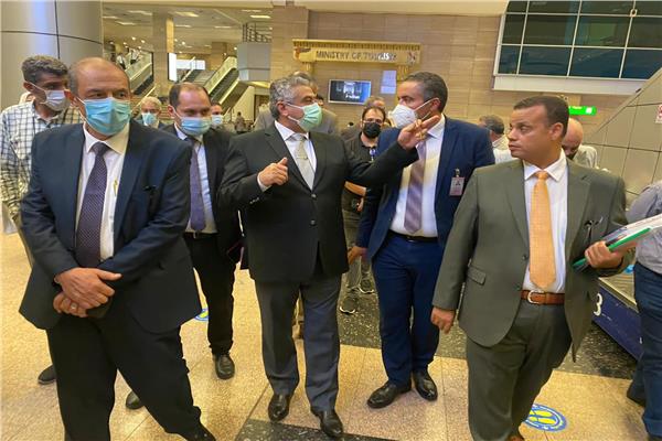 اللجنة العليا للتفتيش الأمني  تتفقد مطار القاهرة الدولي   