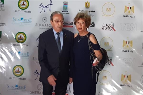 دريد لحام يحصد جائزة وسام البحر المتوسط في ختام مهرجان الإسكندرية السينمائي