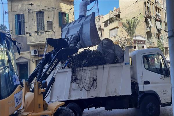 تطهير صناديق المخلفات ورفع 59 ألف طن قمامة من شوارع الإسكندرية  