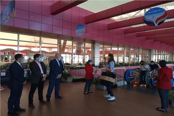 مطار شرم الشيخ يستقبل أول رحلات شركة "ايروفلوت" الروسية