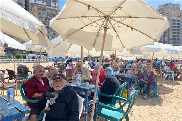 حي غرب الإسكندرية ينظم يوم ترفيهي للمسنين احتفالا باليوم العالمي لكبار السن