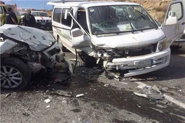 إصابة 5 معلمين في حادث تصادم في بني سويف