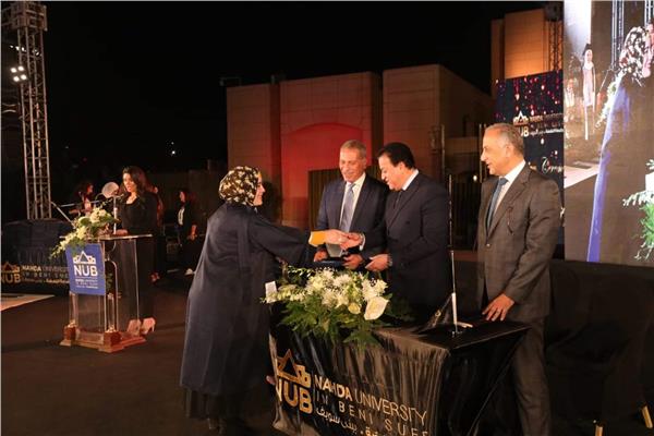 وزير التعليم العالي يشهد احتفال جامعة النهضة بتخريج دفعة جديدة من طلابها 