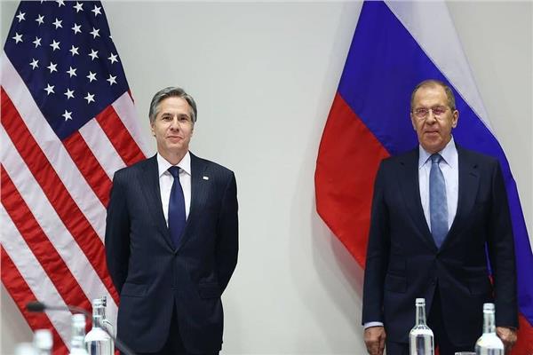 وزير الخارجية الأمريكي أنطوني بلينكن ونظيره الروسي سيرجي لافروف