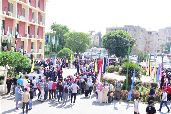 طلاب من أجل مصر بجامعة سوهاج تنظم مسيرة وطنية فى إطار الاحتفالات بنصر أكتوبر المجيدة