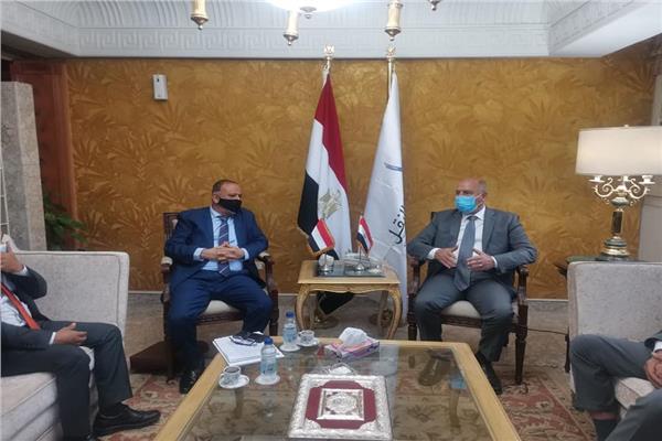 وزير النقل يستقبل نظيره اليمني لبحث التعاون المشترك 