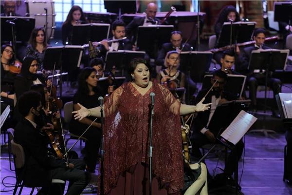 مغنية الاوبرا العالمية الدكتورة ايمان مصطفي