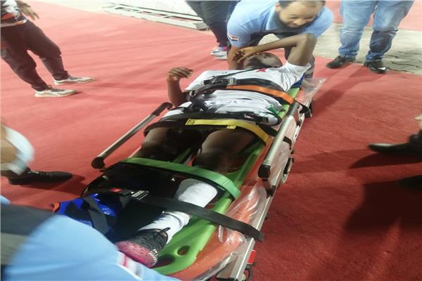 إصابة لاعب بنادي جورماهيا الكيني بكسر بمشط القدم