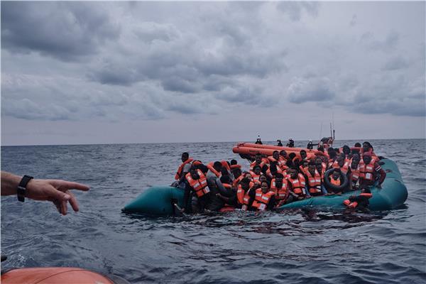 المهاجرين قبالة سواحل ليبيا