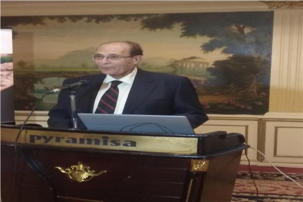 د. محمود أبو زيد  رئيس المجلس العربي للمياه