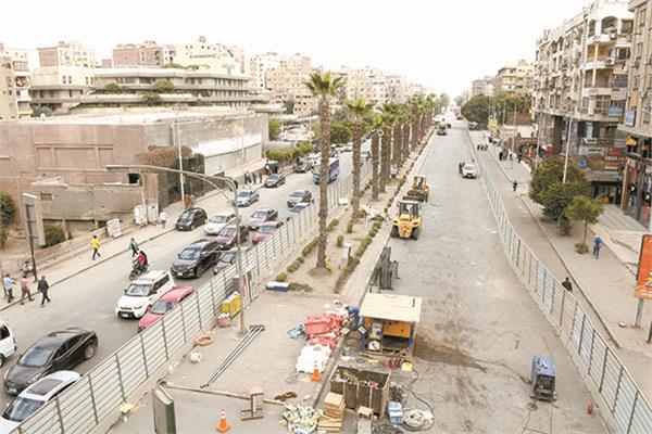  سيولة نسبية فى حركة المرور بشارع الهرم «تصوير: عبدالمنعم ممدوح»