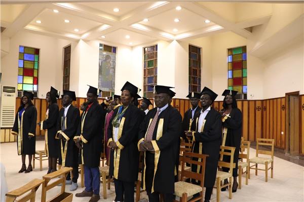 الكنيسة الأسقفية تحتفل بتخريج ٢٦ طالبًا سودانيًا من الجامعات المصرية