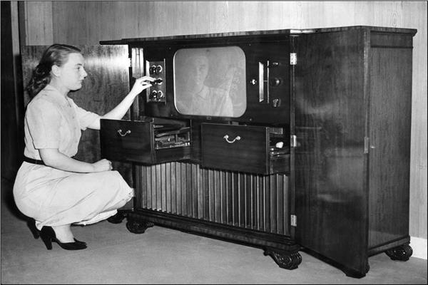 في 1962.. الشرطة الأردنية تصادر التلفزيونات من البيوت