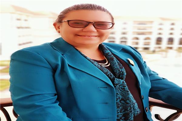 الدكتورة أميمة الشال عميد كلية الآثار والإرشاد السياحي