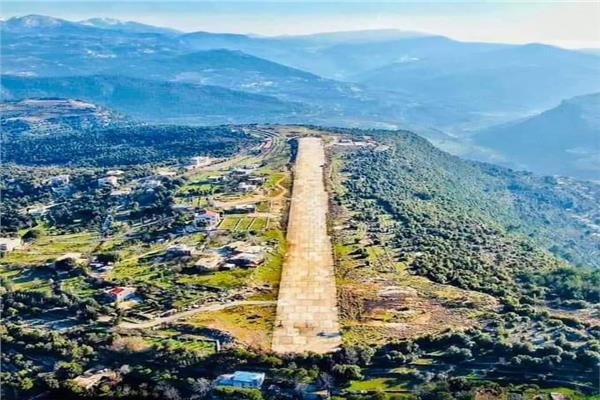 مطار سري قديم أعالي جبال لبنان