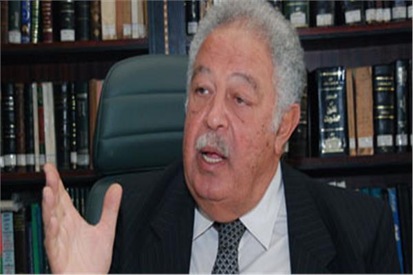 رجائي عطية رئيس اتحاد المحامين العرب