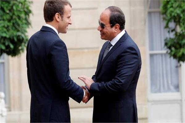 الرئيس المصري عبد الفتاح السيسي و الفرنسي إيمانويل ماكرون