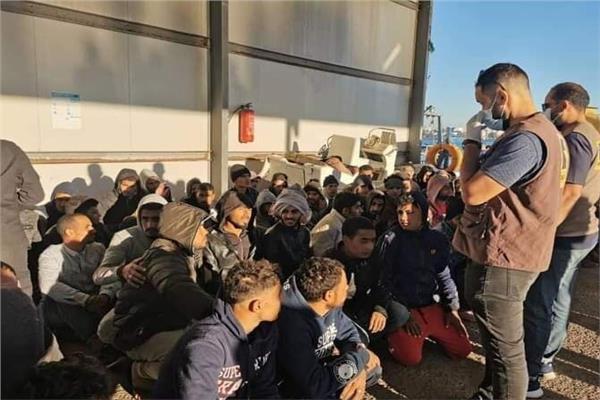 إنقاذ 65 مهاجرا من الجنسية المصرية كانوا في طريقهم نحو الشواطئ الأوروبية