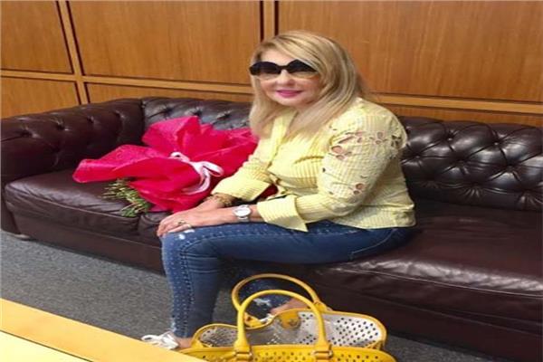 الحبس سنة للمتهمة بسرقة الفنانة نادية الجندي وبراءة زوجها