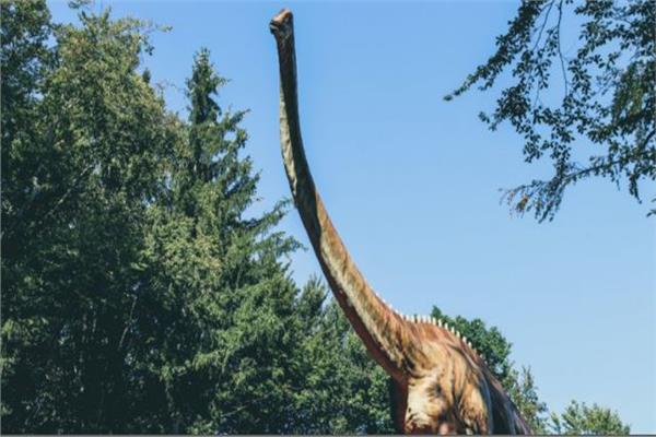 أطول ديناصور عاش على الإطلاق 