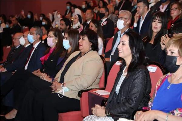 مايا مرسي تشارك من ملتقي مؤسسة «أولادنا»