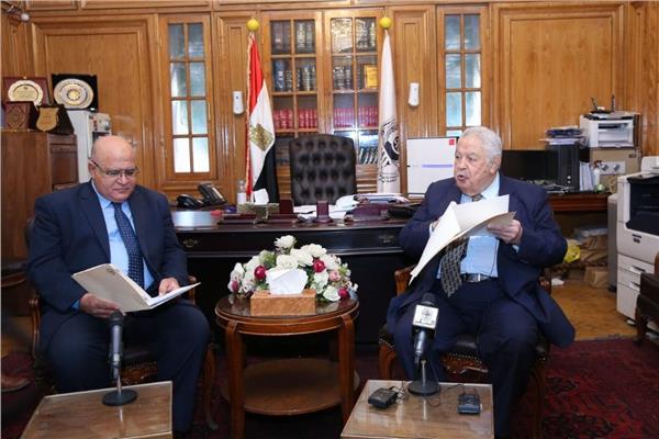 بروتوكول تعاون بين نقابة المحامين وكلية التجارة جامعة القاهرة
