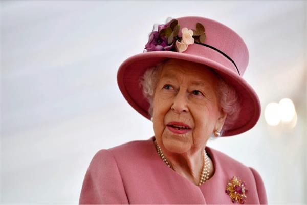 الملكة إليزابيث الثانية ملكة بريطانيا