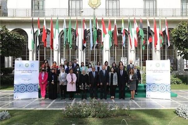 الجامعة العربية تعقد برنامجا لتدريب عضوات الشبكة العربية وسيطات السلام