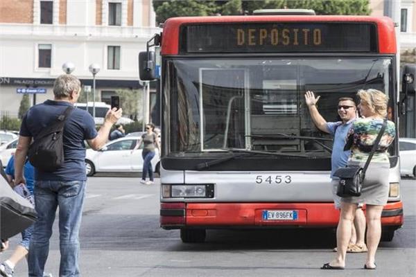 ايطاليا تفرض غرامة تصل لـ 1000 يورو ركوب المواصلات العامة بدون جرين باص