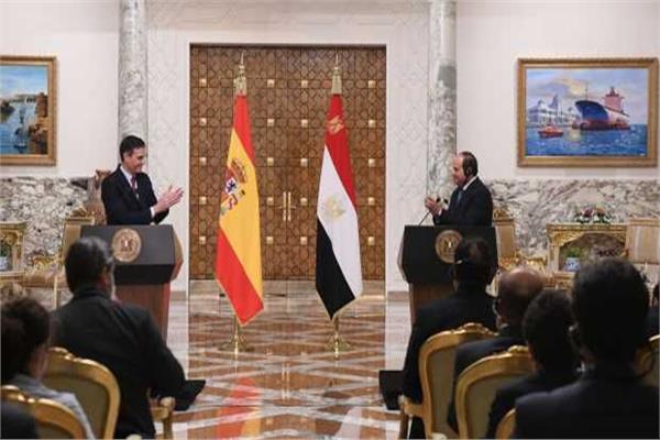 الصحف الإسبانية تحتفى بزيارة رئيس وزراء إسبانيا لمصر 