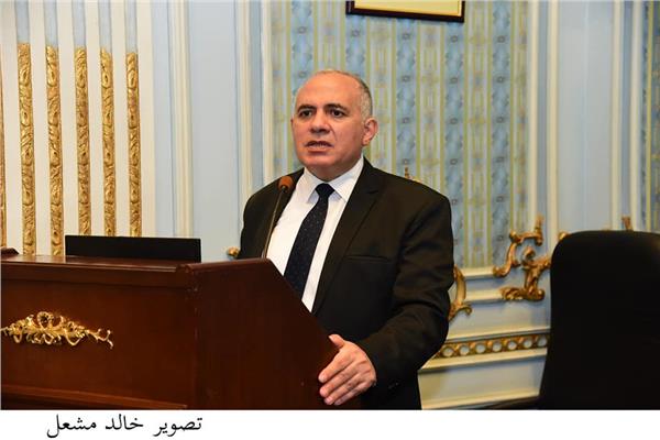  محمد عبد العاطي وزير الموارد المائية