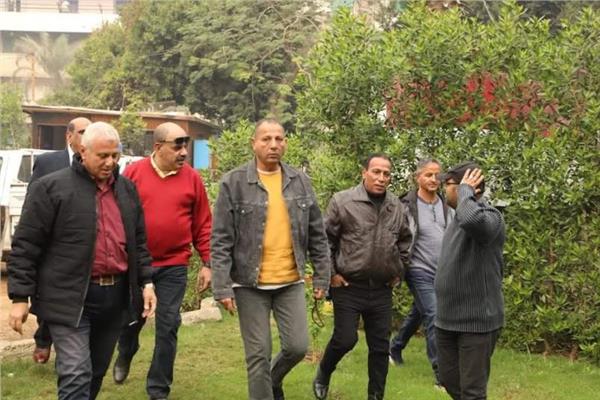 رئيس نظافة القاهرة يتفقد كفاءة الحدائق 
