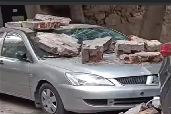انهيار أجزاء من 6 عقارات وتحطم 4 سيارات في الإسكندرية