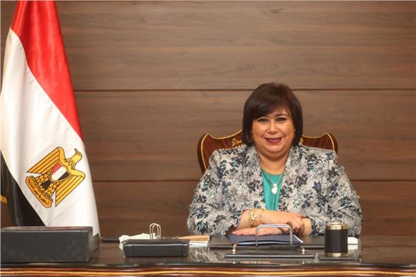 وزيرة الثقافة : إنجازا جديدا لمصر في مجال صون الهوية باعتبار الخط من اهم مفردات الحضارة العربية 