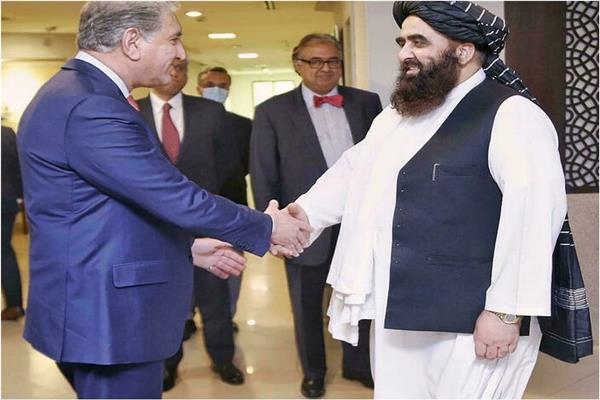 وزير خارجية باكستان مع نظيره الإفغاني 